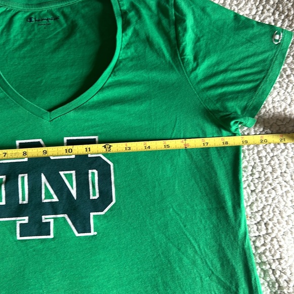 3/$15 NOTRE DAME WOMANS V-NECK CHAMPION T-SHIRT FIGHTING IRISH SZ LG Green LOGO - Picture 5 of 6